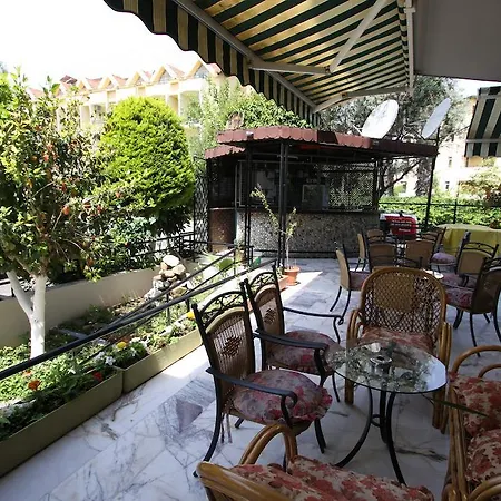 Aparthotel Kamelya 3*