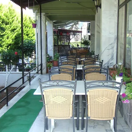 アパートホテル Kamelya 3*