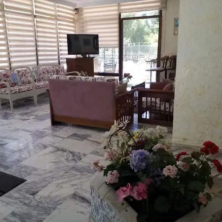 Kamelya 3* マルマリス