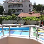 Aparthotel Kamelya