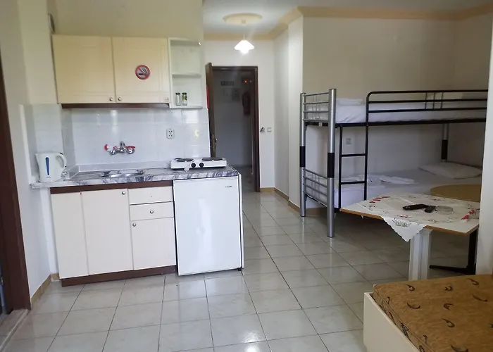 Apartahotel Kamelya
