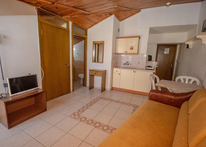 Apartahotel Kamelya