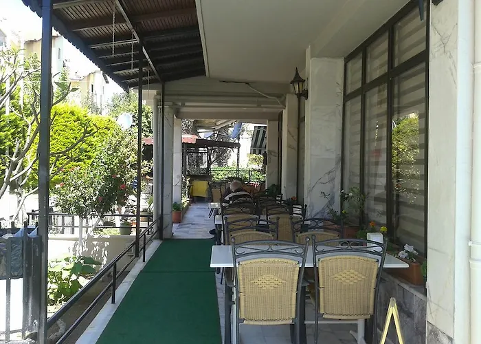 Kamelya Apartahotel 3*